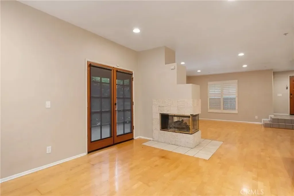 482 S Madison Avenue 1, Altadena, California, United States. - Photo 8