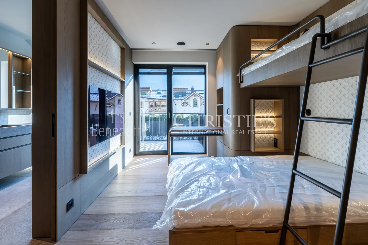 6370 Kitzbuhel, Austria, Kitzbuhel, Tyrol, Austria. - Photo 17