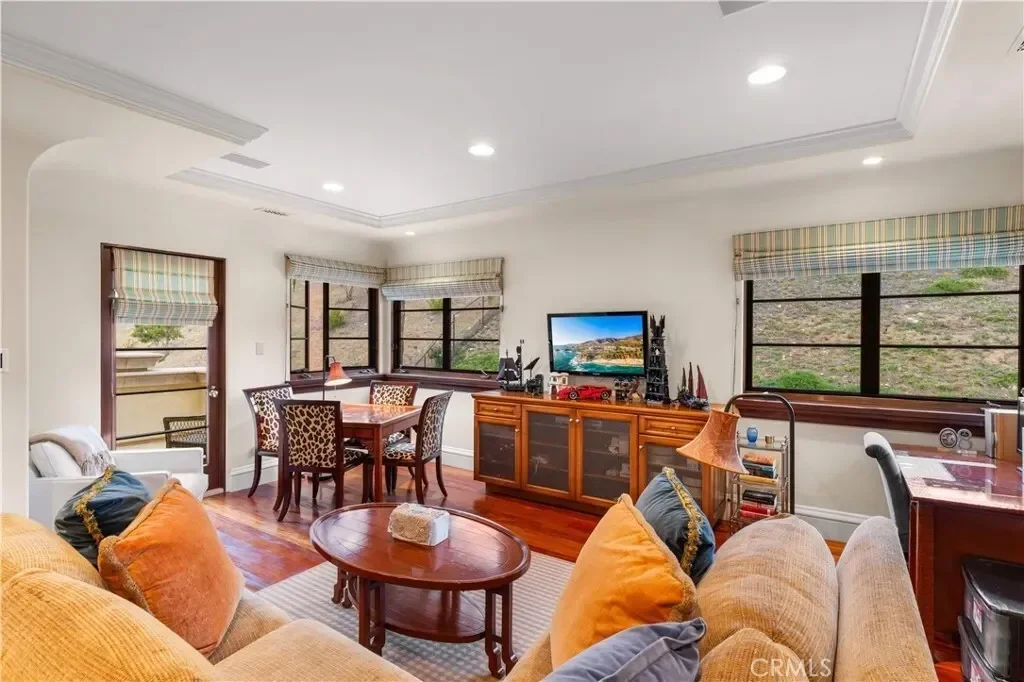 64 Laurel Drive, Rolling Hills, California, United States. - Photo 38