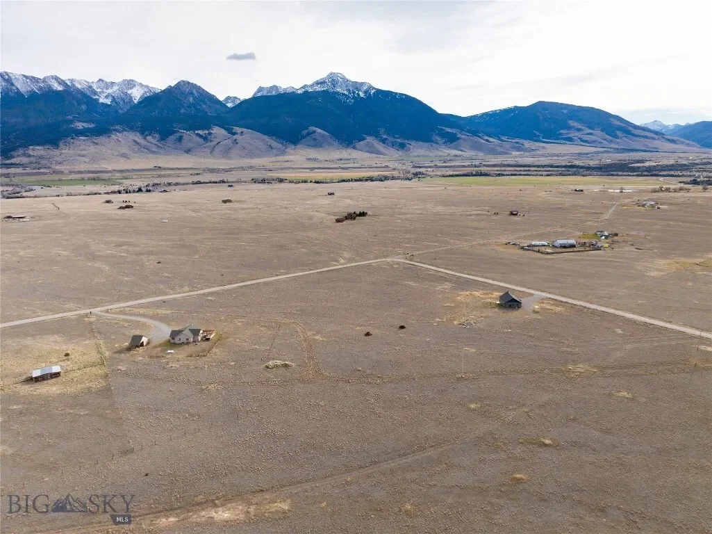 138 Inverness, Livingston, Montana, United States. - Photo 47