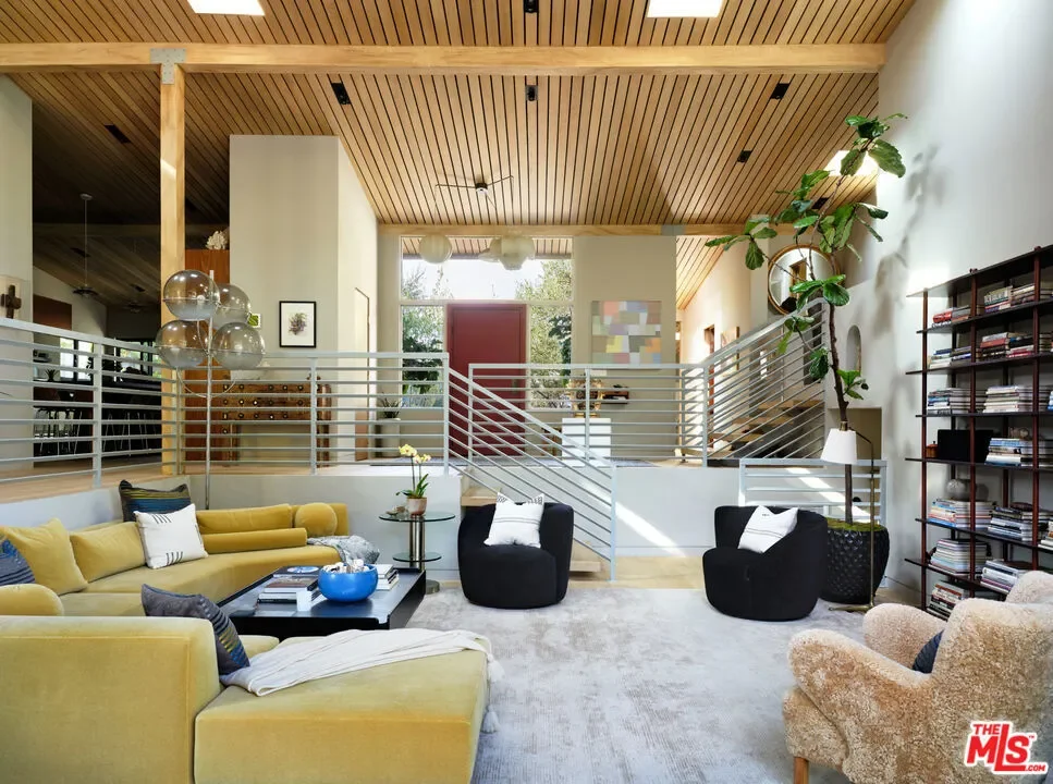 6738 Wildlife Road, Malibu, California, United States. - Photo 32