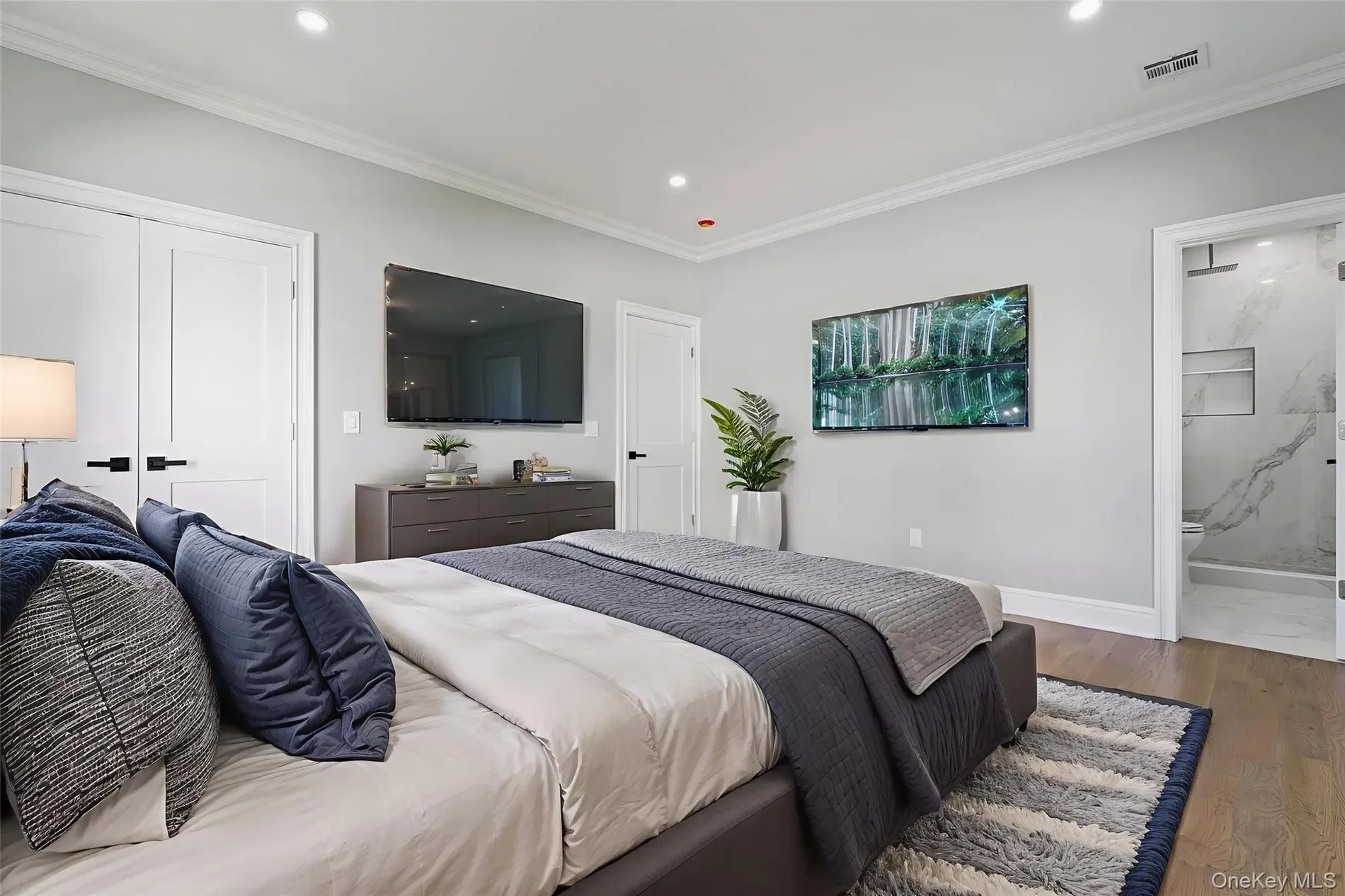 7 S Bay Avenue, Bay Shore, NY 11706, Bay Shore, New York, United States. - Photo 20