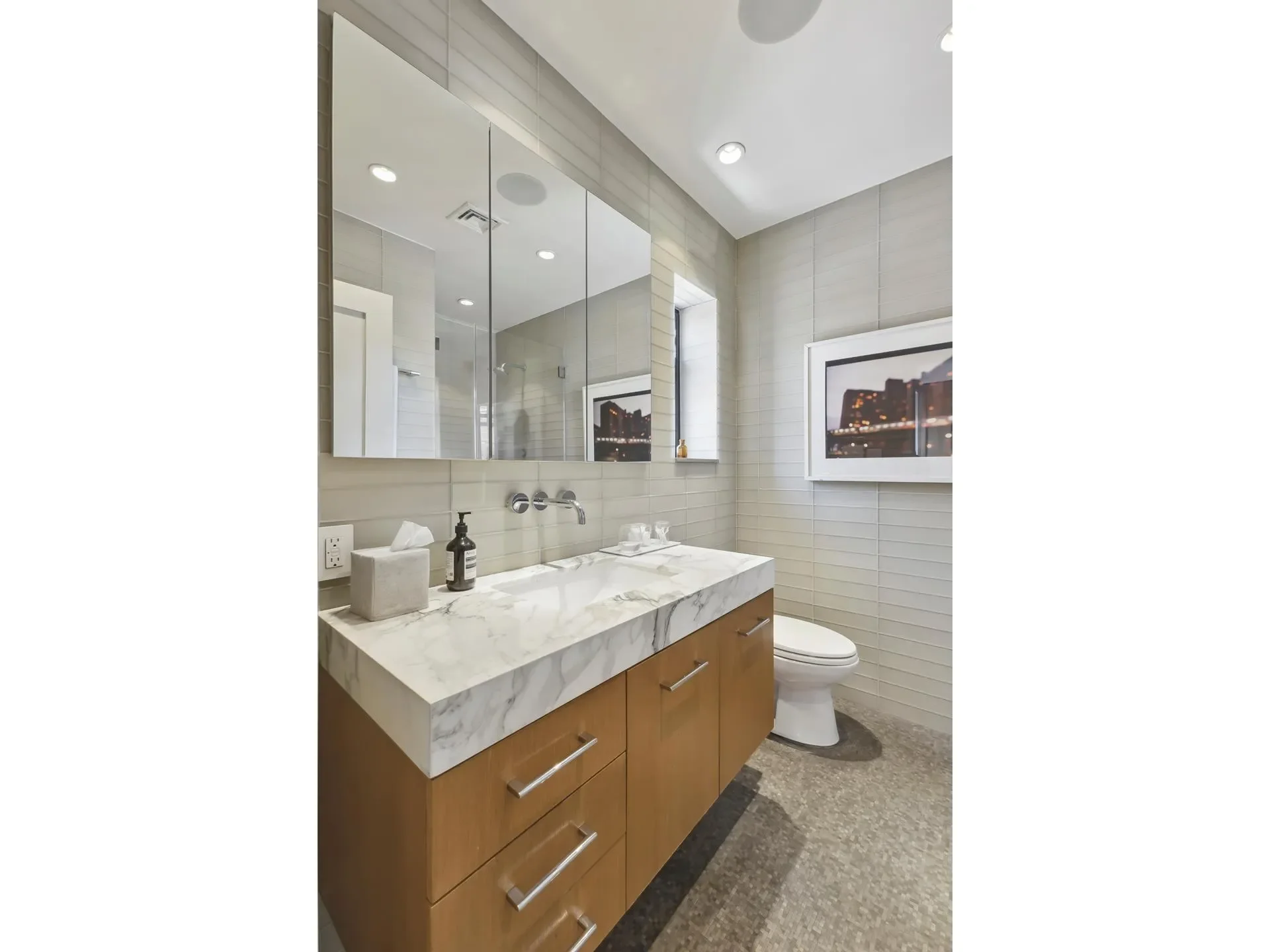 London Terrace, 465 W 23RD ST, New York, New York, United States. - Photo 19