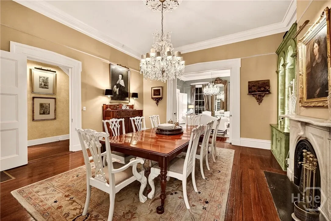 203 W Charlton Street, Savannah, Georgia, United States. - Photo 3