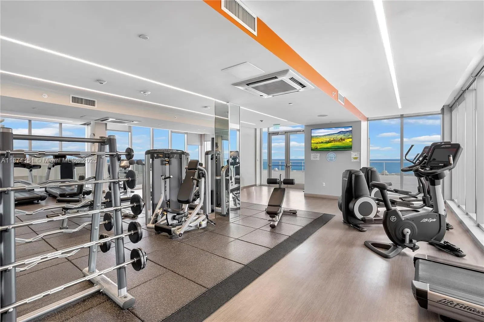 10155 Collins Ave 606, Bal Harbour, Florida, United States. - Photo 31