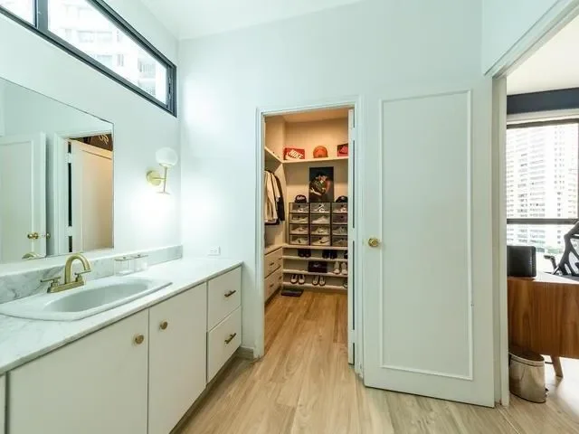 Gallery photo 10