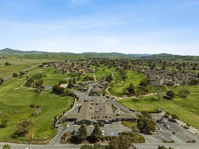 725 Ridgemark Drive, Hollister, CA 95023, Hollister, California, United States. - Photo 97