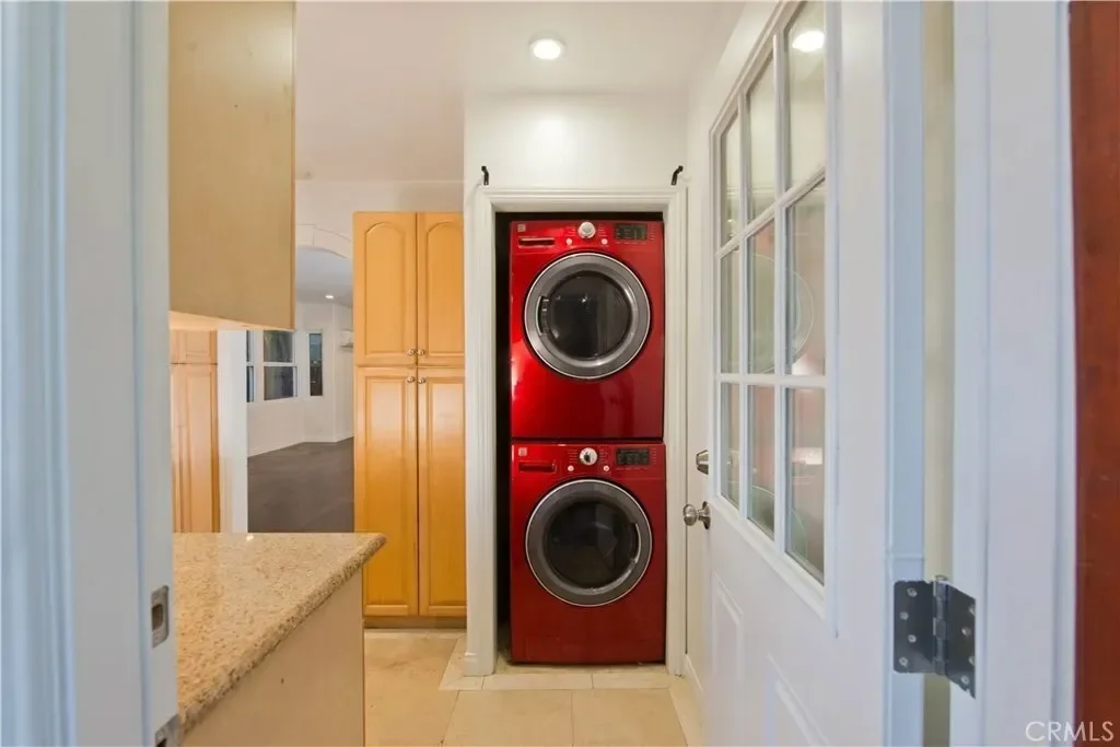 12413 Westminster Avenue, Los Angeles, California, United States. - Photo 9