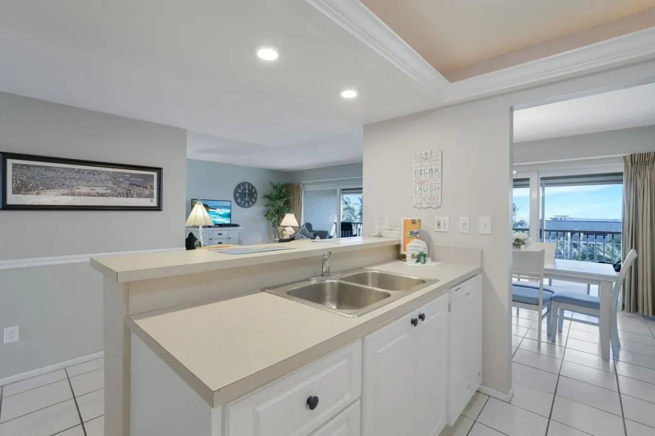 1246 Fulgur St, Sanibel, Florida, United States. - Photo 8