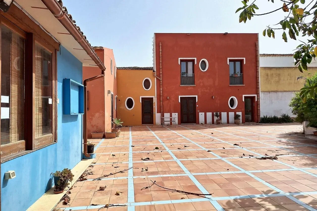 Via Locogrande, N. 61, Locogrande, Sicily, Italy. - Photo 8