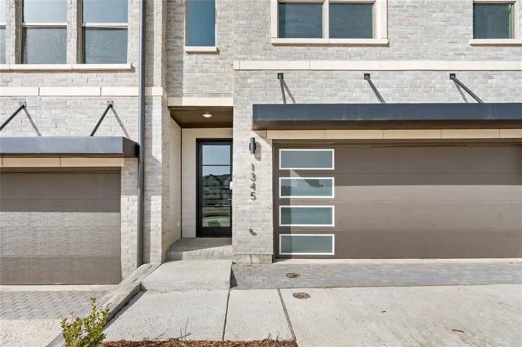 1345 Linkside Drive, Irving, Texas, United States. - Photo 5
