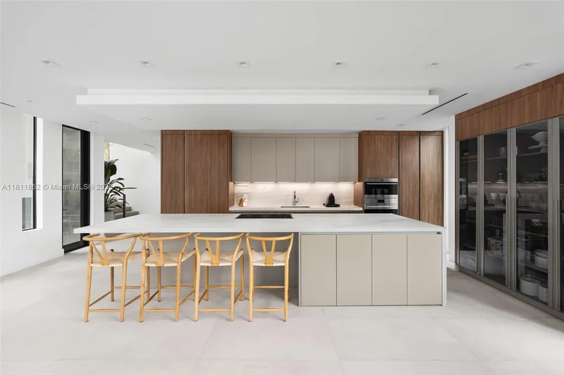5630 Pine Tree Dr, Miami Beach, Florida, United States. - Photo 22