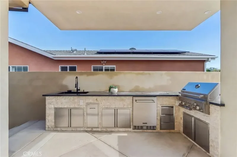 8006 Lloyd Avenue, Los Angeles, California, United States. - Photo 42