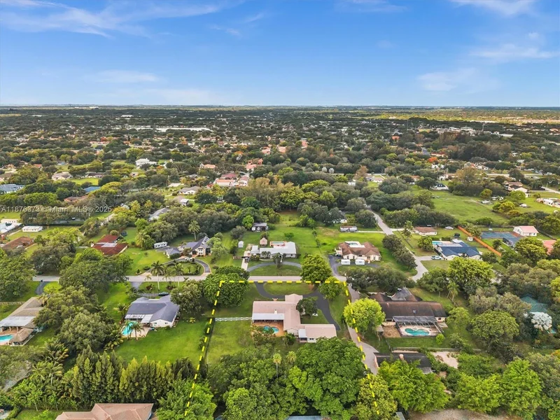 5310 SW 109th Ave, Davie, FL 33328, Davie, Florida, United States. - Photo 65