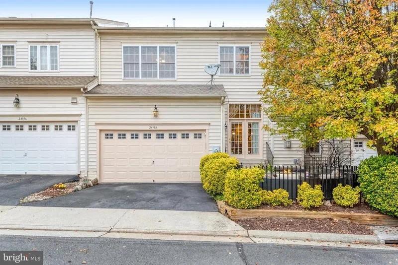 24958 BROOKBARK TER TERRACE, CHANTILLY, VA 20152, Chantilly, Virginia, United States. - Photo 26