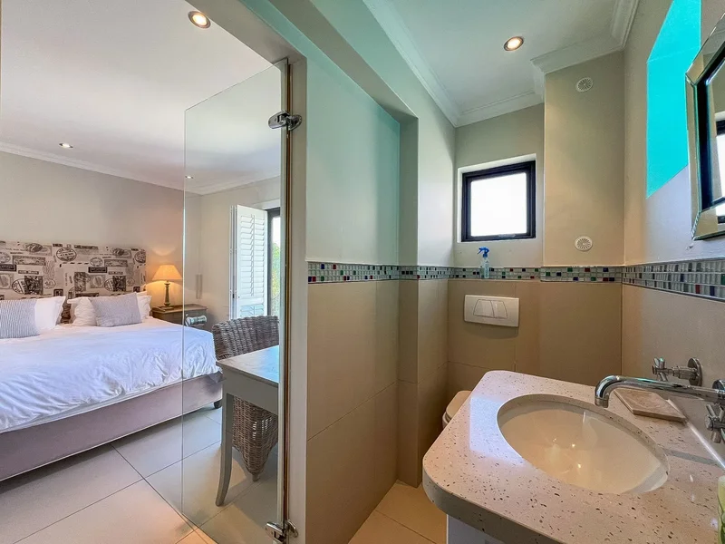 50 Ponta Delgarda Avenue, Plettenberg Bay, Western Cape, South Africa. - Photo 29