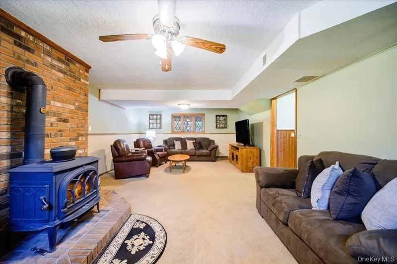 244 Rombout Road, Pleasant Valley, New York, United States. - Photo 28