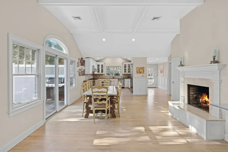 122 Beach Rd, Westhampton Beach, New York, United States. - Photo 4