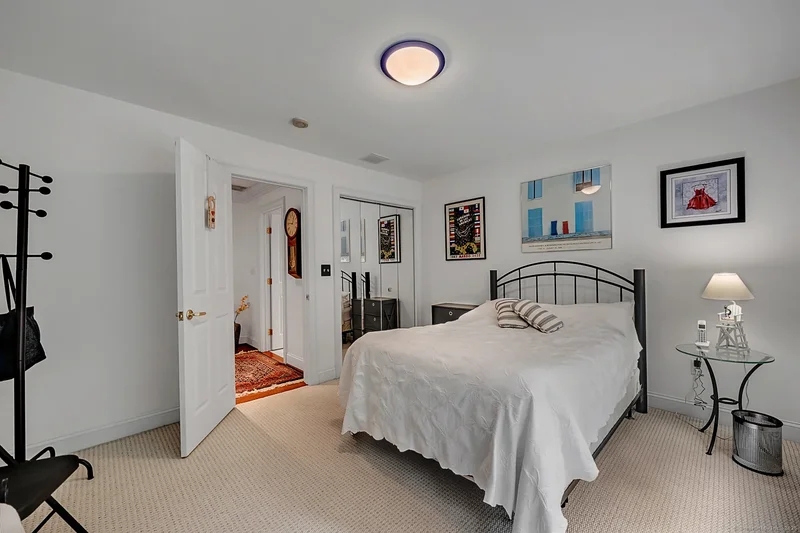 68 Hart Street, Burlington, Connecticut, United States. - Photo 25