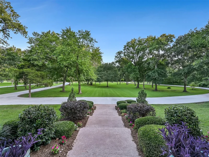 650 Oak Drive, Friendswood, Texas, United States. - Photo 43