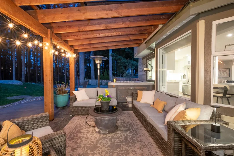 2823 Thimbleberry Ct, Coquitlam, BC V3E 2T3, Canada, Coquitlam, British Columbia, Canada. - Photo 24