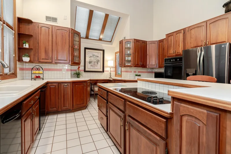 211 Crossing Creek N, Gahanna, OH 43230, Gahanna, Ohio, United States. - Photo 21