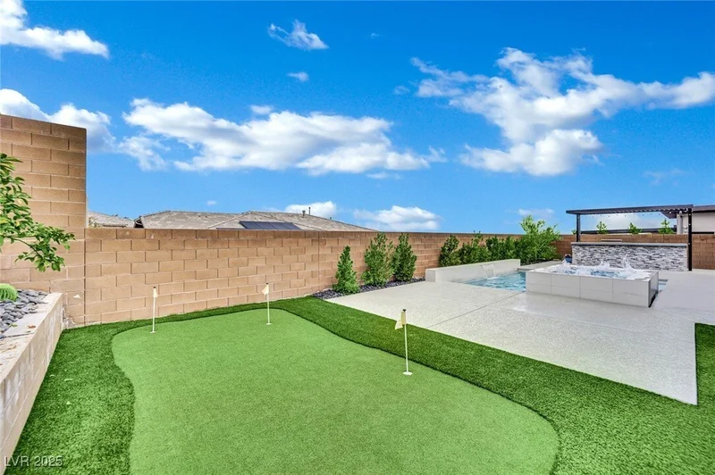 12556 Lilac Trail Avenue, Las Vegas, Nevada, United States. - Photo 26