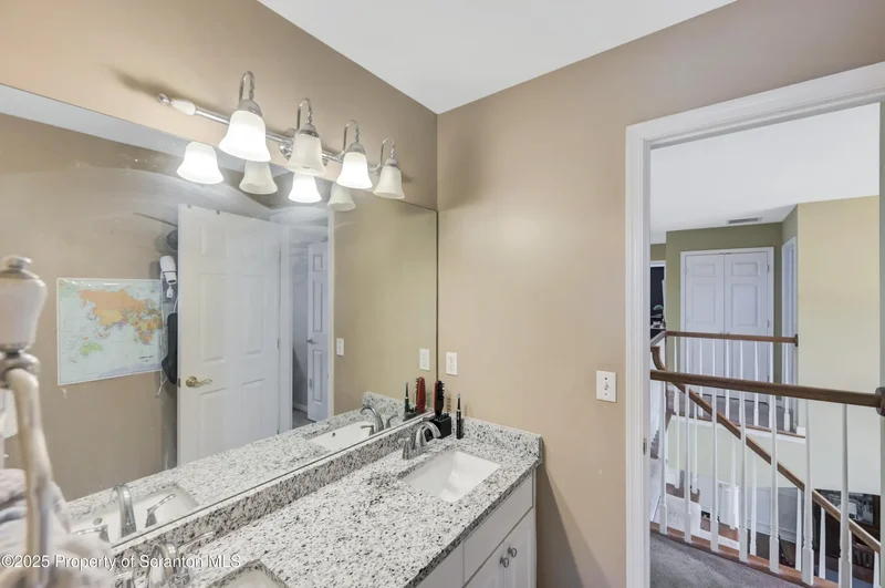 708 Clover Lane, Moscow, PA 18444, 18444, Pennsylvania, United States. - Photo 50