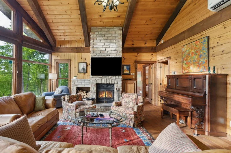 405 Allée Paisible, Mont-Tremblant, Quebec, Canada. - Photo 11