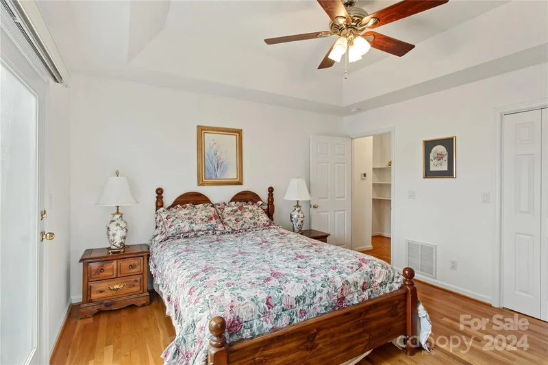 38 Southern Visions Drive, Hendersonville, NC 28792, Hendersonville, North Carolina, United States. - Photo 29