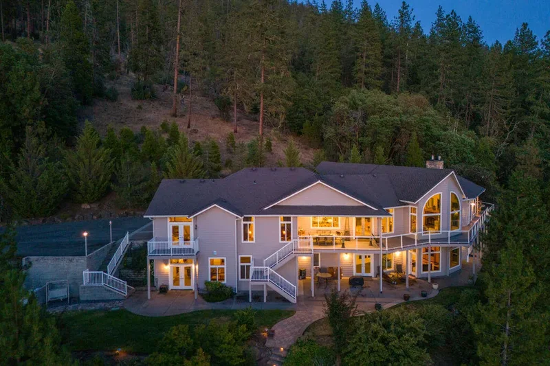 1489 Granite Hill, Grants Pass, OR, 97526, USA, Grants Pass, Oregon, United States. - Photo 2