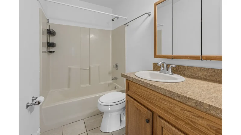 94 Baybright Drive, Shirley, New York, United States. - Photo 13