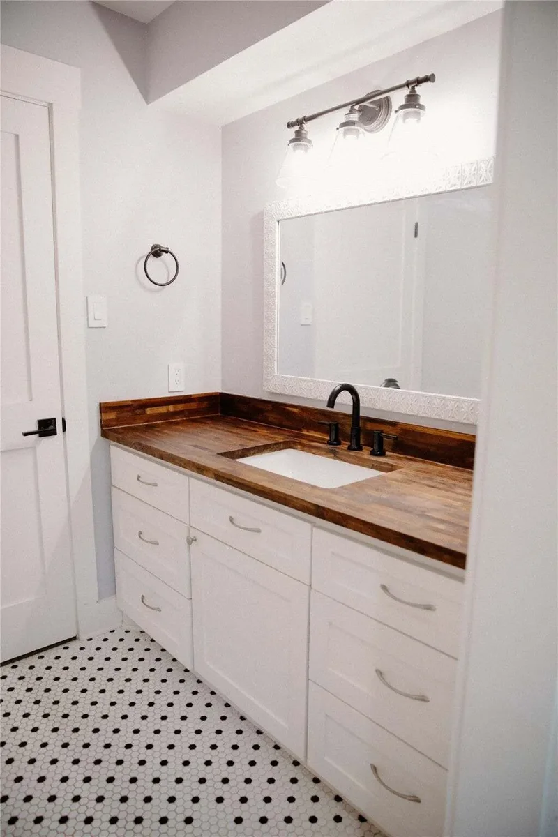 3010 Broadmoor Drive, Sugar Land, TX 77478, Sugar Land, Texas, United States. - Photo 18
