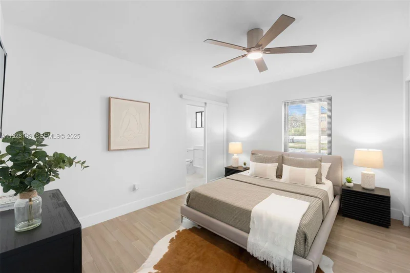 2735 SW 65th Ave, Miami, Florida, United States. - Photo 9