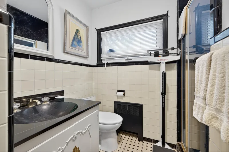 12 Griffith Lane , Huntington, NY 11743, Halesite, New York, United States. - Photo 5