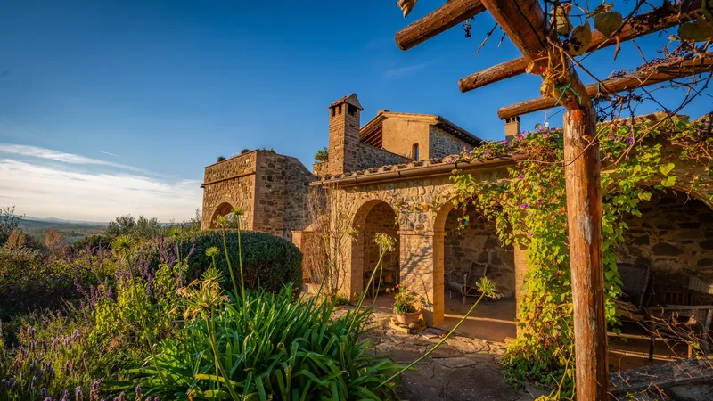 Charming farmhouse with pool in Montenero d’Orcia