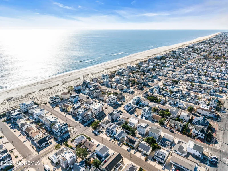 113 E Mermaid Lane, Long Beach Twp, NJ 08008, Ship Bottom, New Jersey, United States. - Photo 17