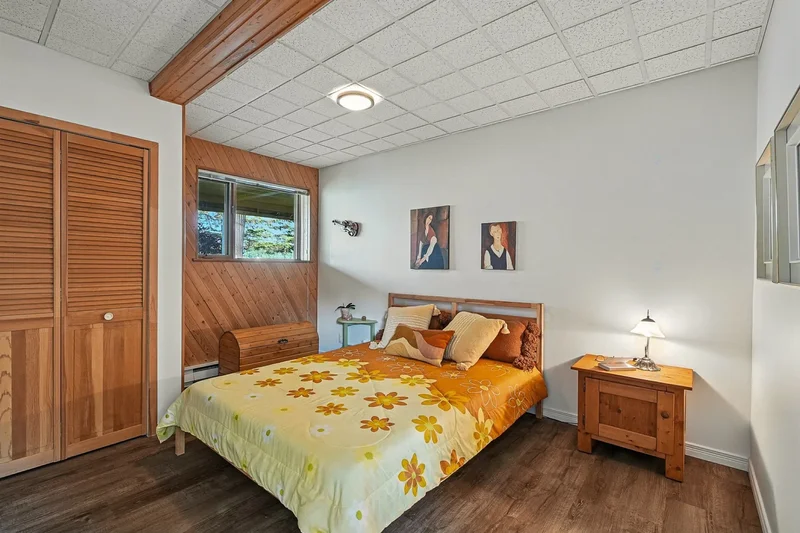 335 Rue du Bord-de-l'Eau, Sainte-Catherine-de-Hatley, Quebec, Canada. - Photo 6