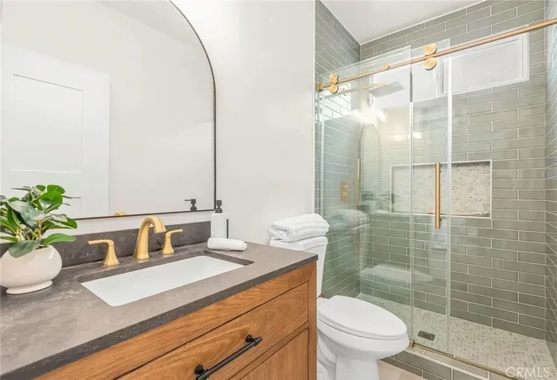 1720 S Kingsley, Los Angeles, California, United States. - Photo 32