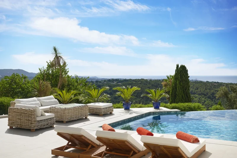 L’Hacienda – Exceptional Villa with panoramic sea views