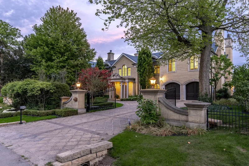 1092 Argyle Dr, Oakville, ON L6J 1A7, Canada, Oakville, Ontario, Canada. - Photo 11