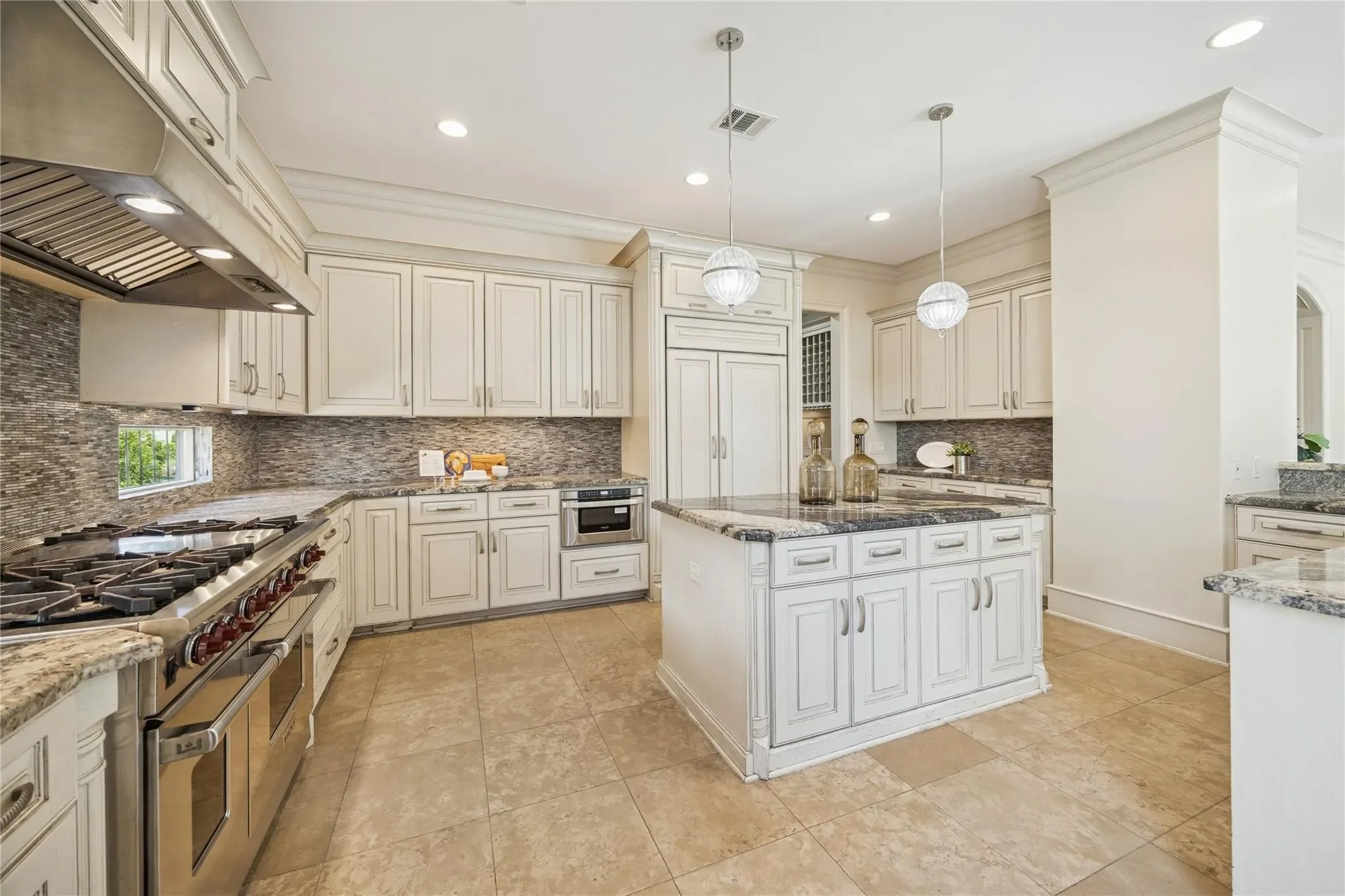 3749 Olympia Drive, Houston, Texas, United States. - Photo 12