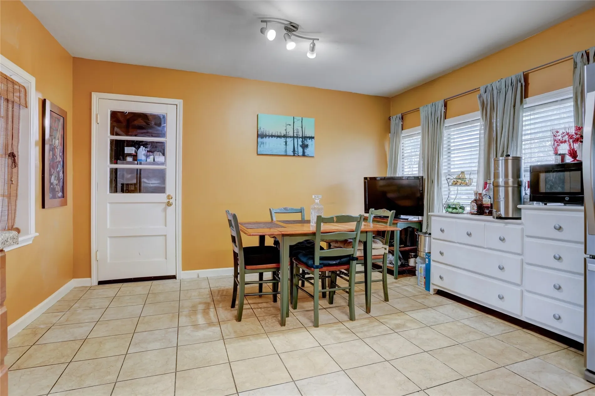 6625 Sivley Street, Houston, TX 77055, Houston, Texas, United States. - Photo 9