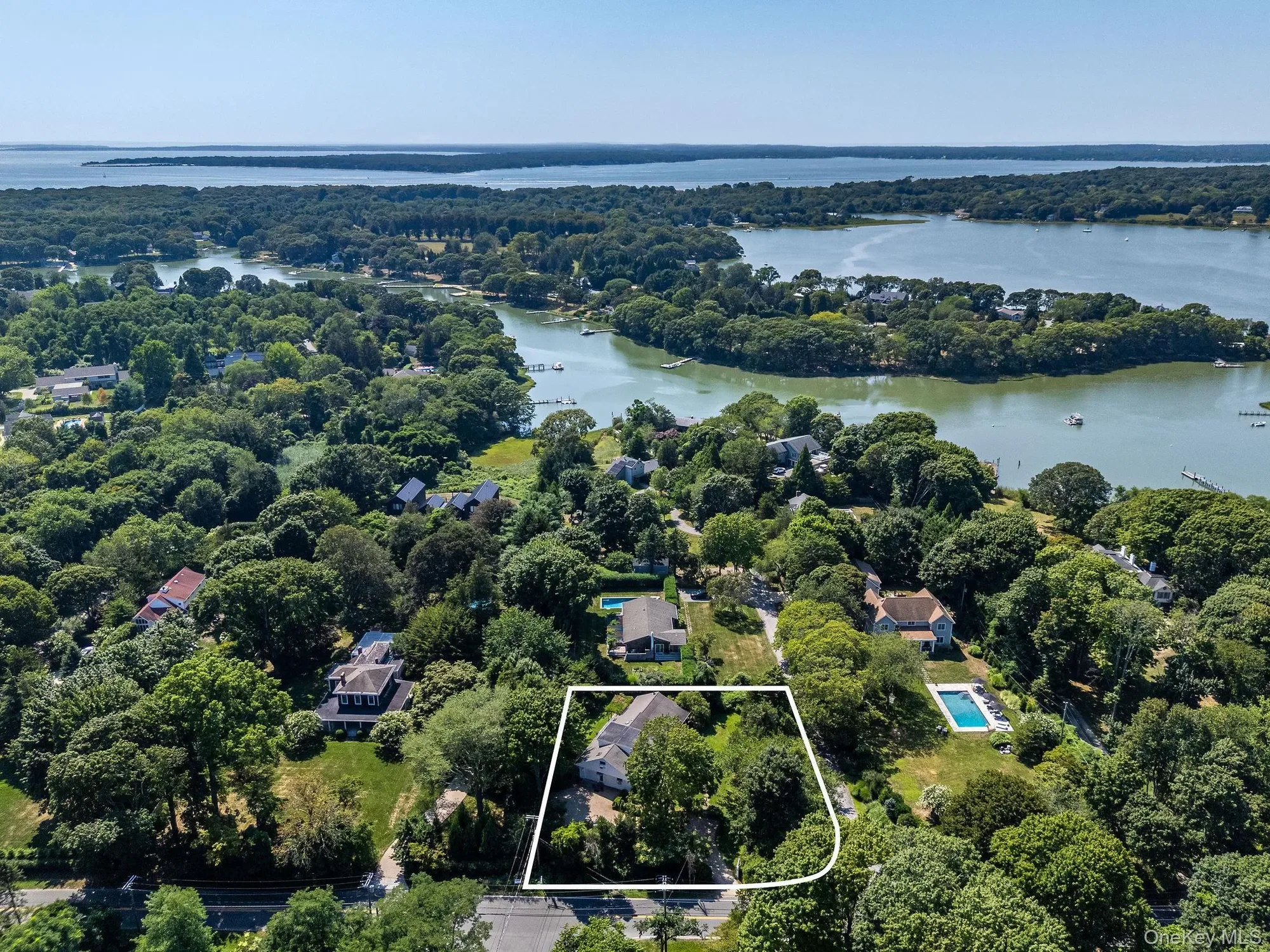 1 Gazon Road, Shelter Island, New York, United States. - Photo 30