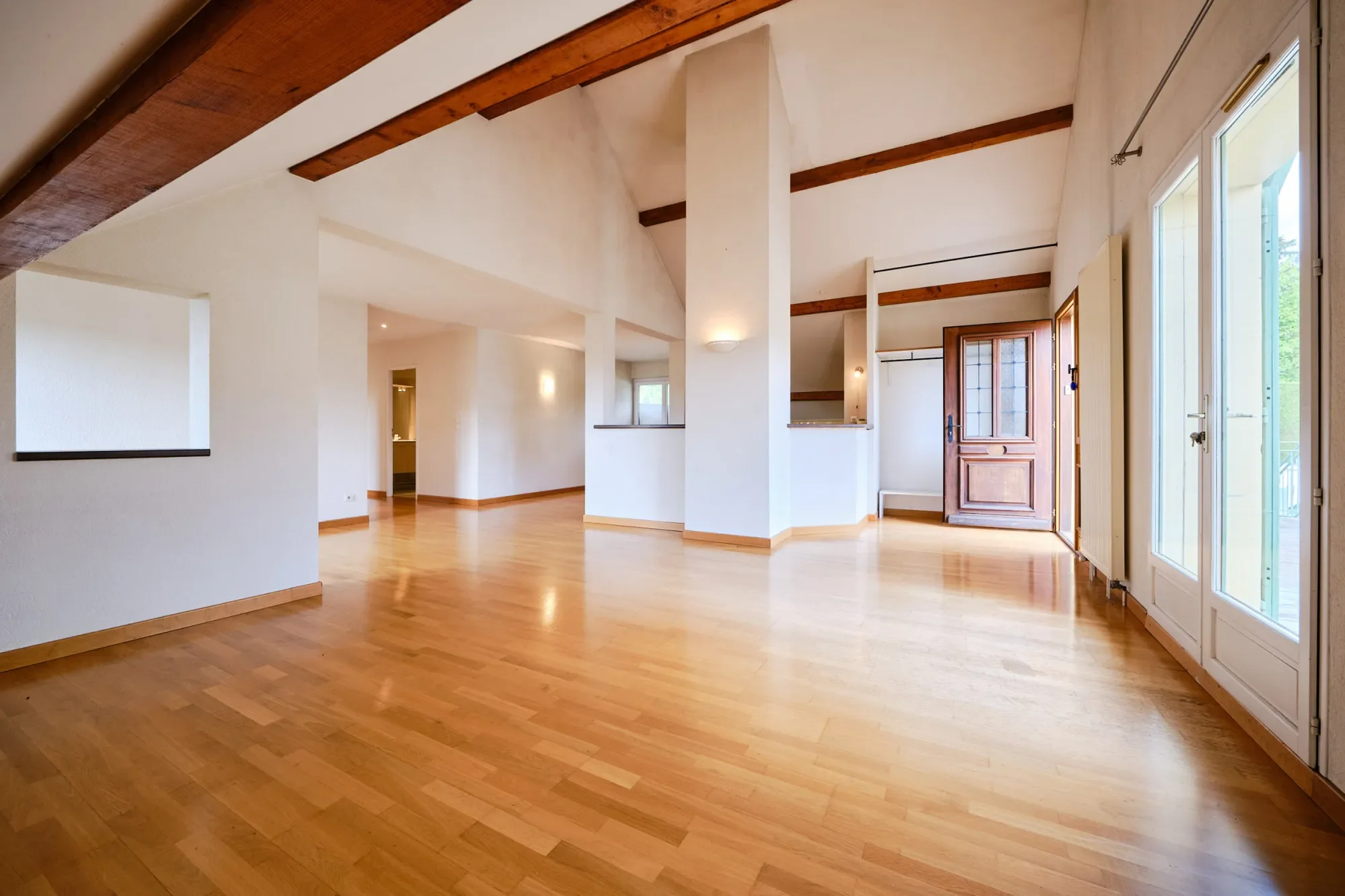 Gallery photo 8
