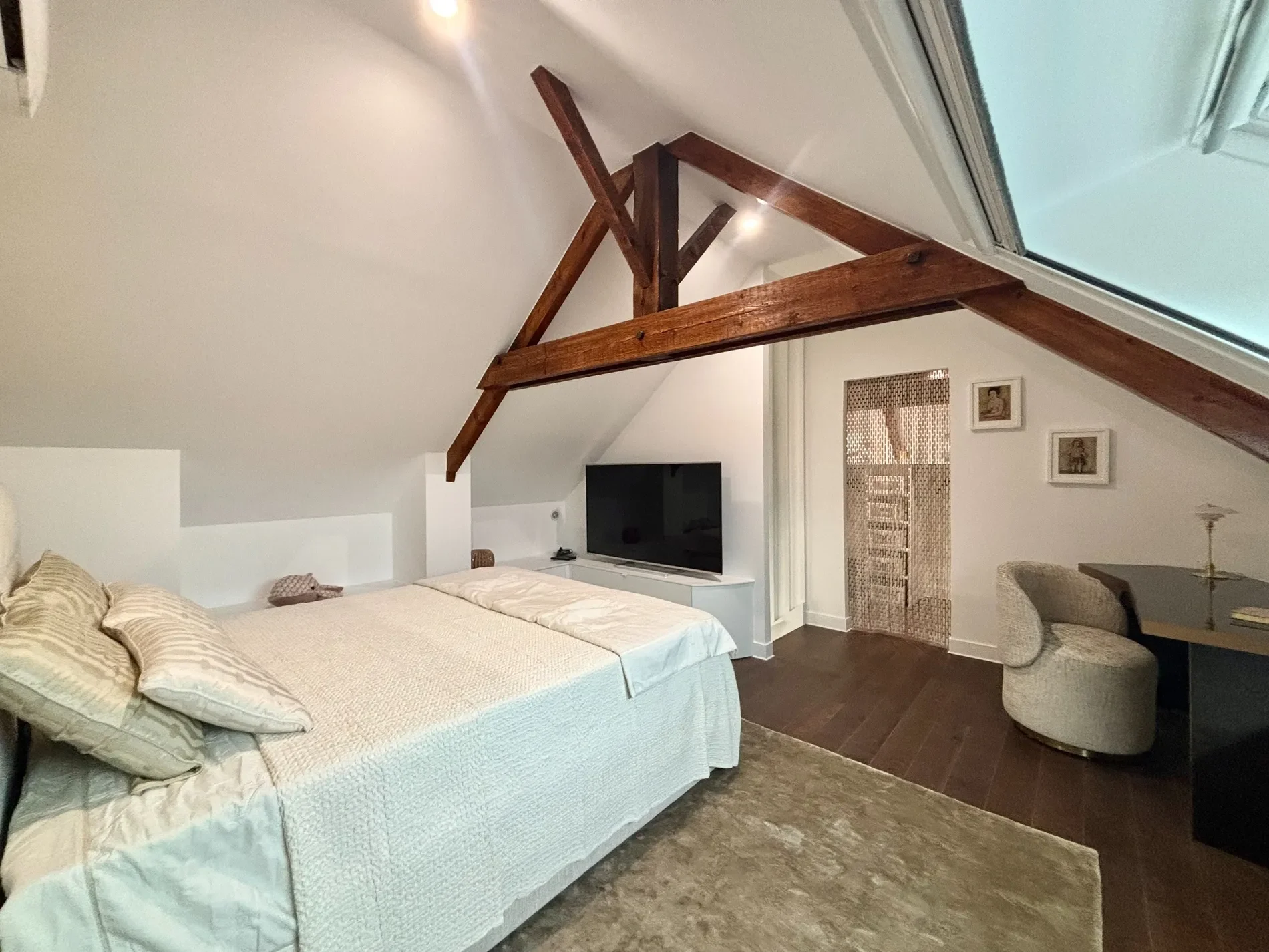 Gallery photo 12