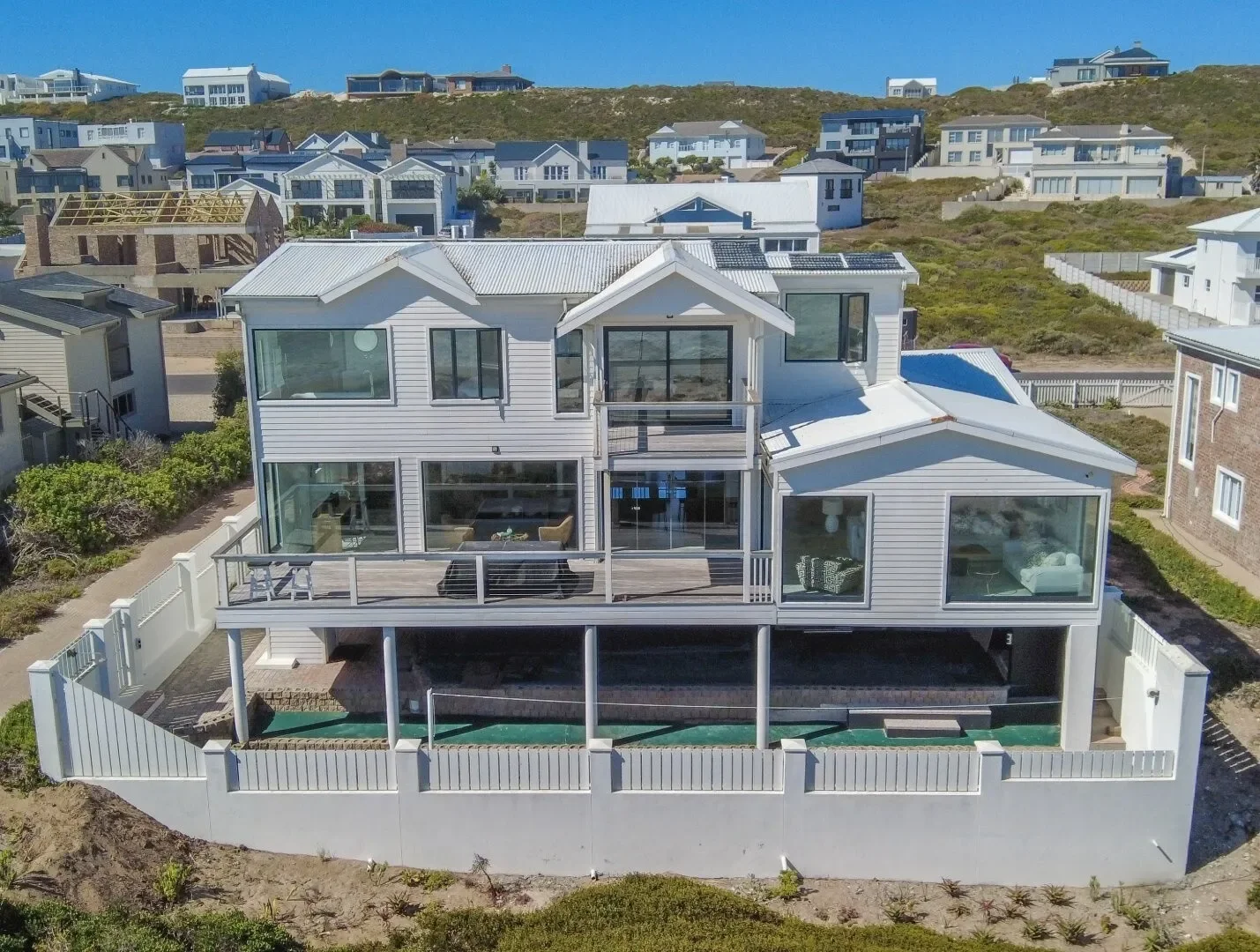 Exterior photo 10