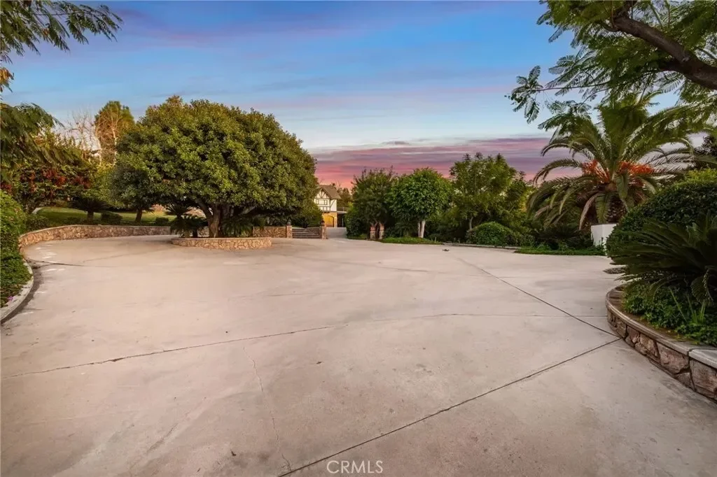 7008 Hawarden, Riverside, California, United States. - Photo 21