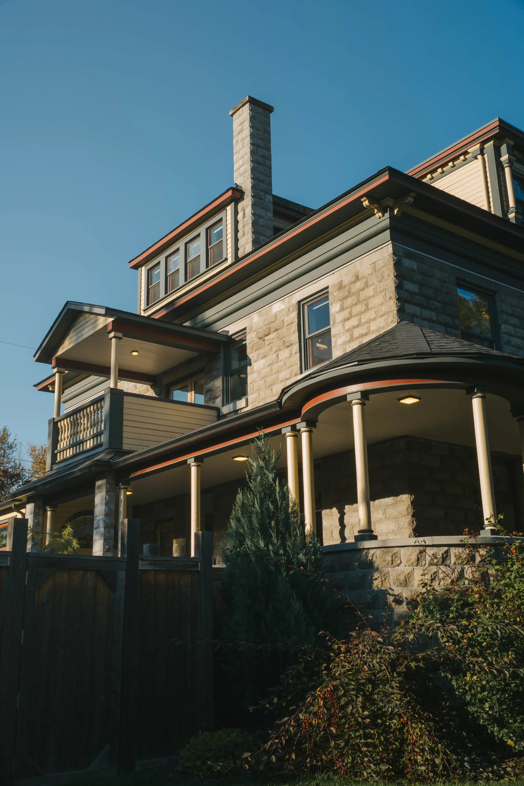 815 MacKenzie Ave, Revelstoke, BC V0E 2S0, Canada, Revelstoke, British Columbia, Canada. - Photo 7