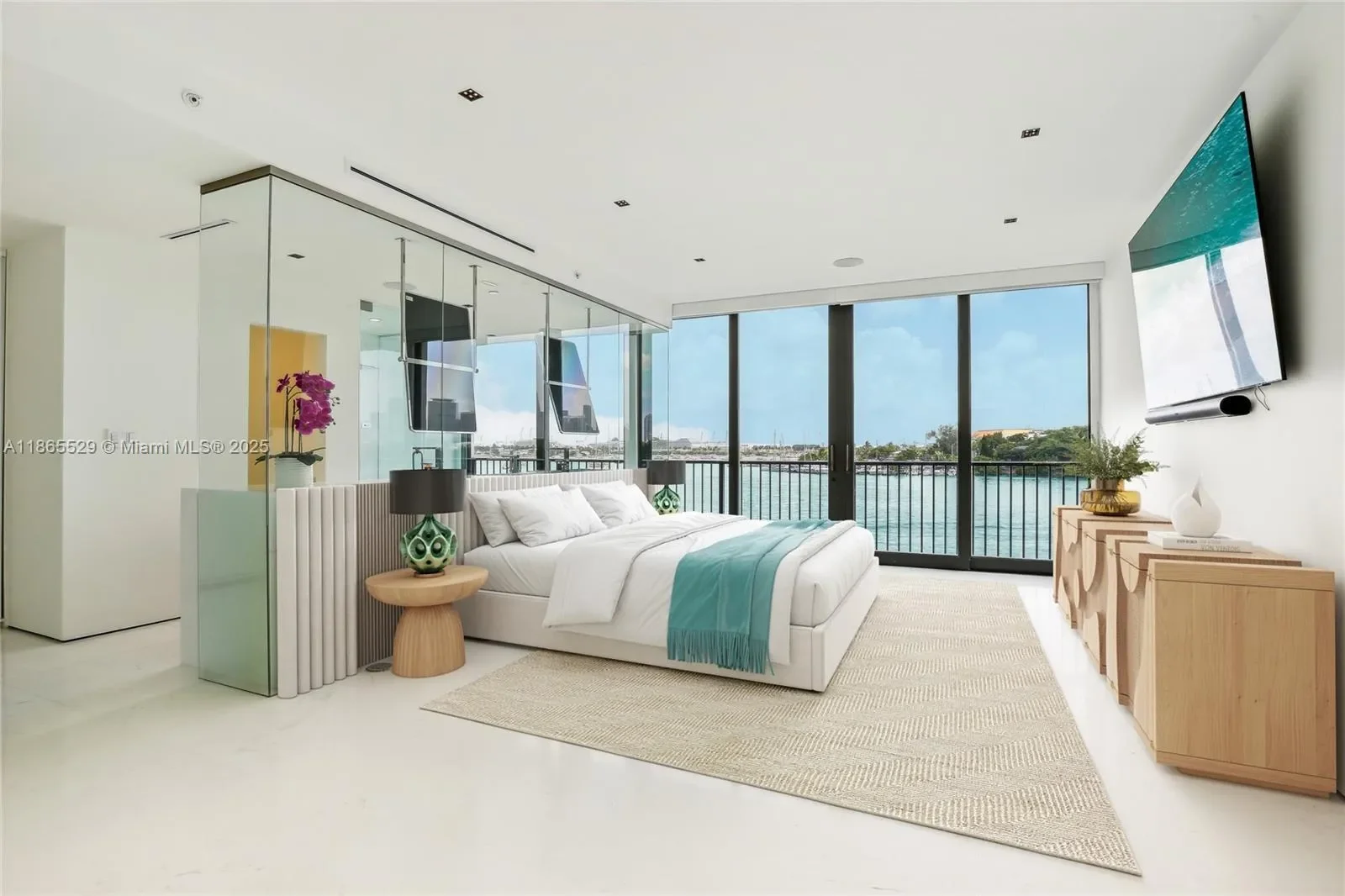 1000 Venetian Way, #TH101, Miami, Florida, United States. - Photo 18